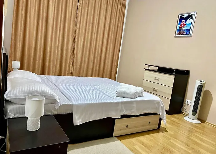 Sky Modern 1 Bedroom Apt W Free Parking شقة بوخارست