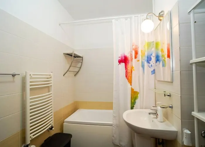 Sky Modern 1 Bedroom Apt W Free Parking Apartman *