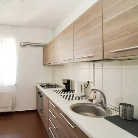 Apartamento Sky Modern 1 Bedroom Apt W Free Parking Bucarest