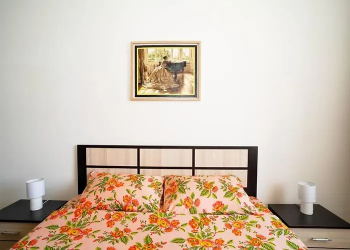 Appartement Sky Modern 1 Bedroom Apt W Free Parking Boekarest